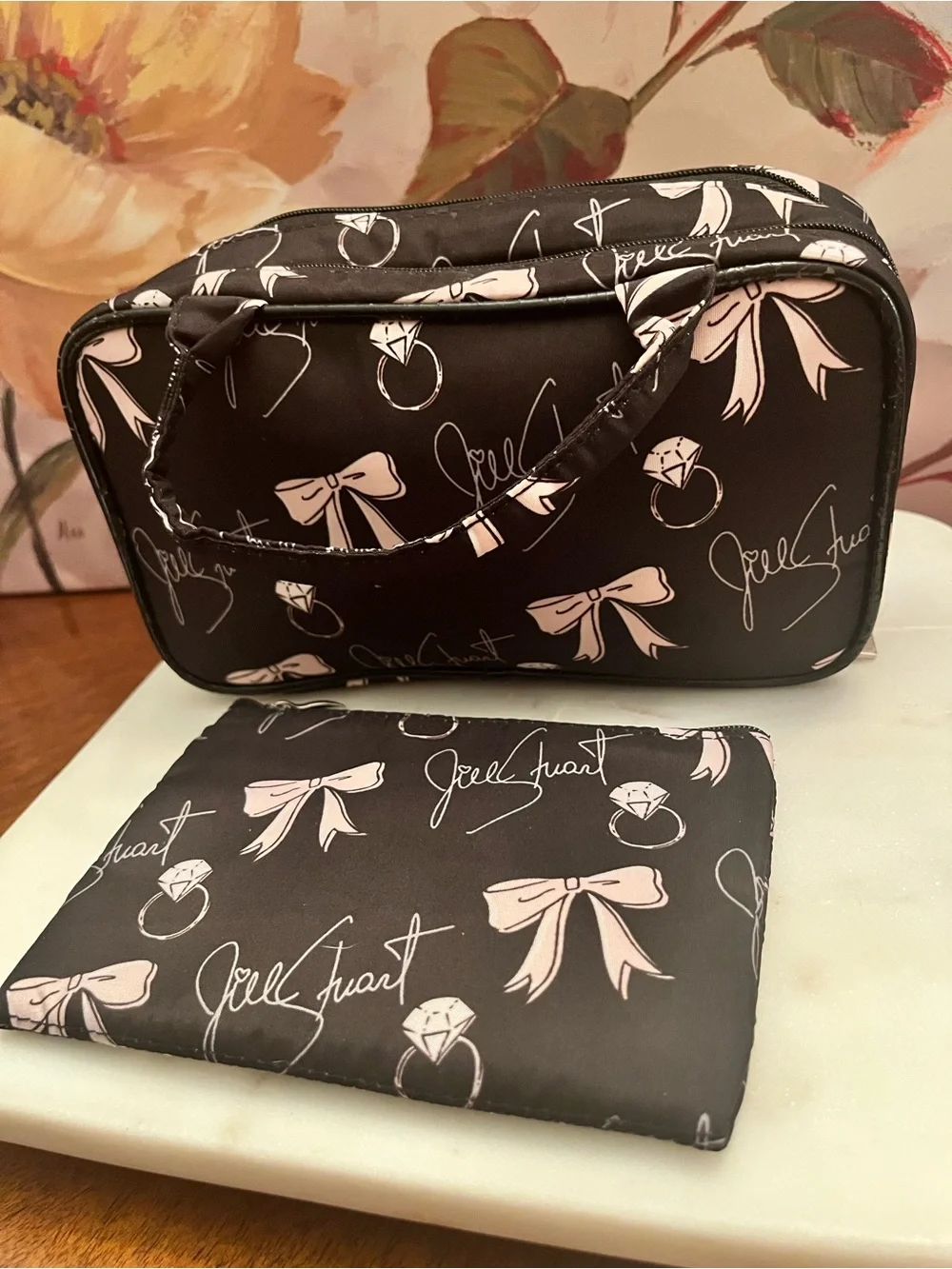 Jill Stuart Black Cosmetic 2/Piece Set w/ Coral Pink Interior (Like New)